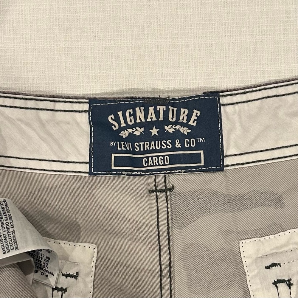 Signature Levi’s Strauss & Co. Men’s Cargo Shorts Camouflage Size 42 - Picture 7 of 10